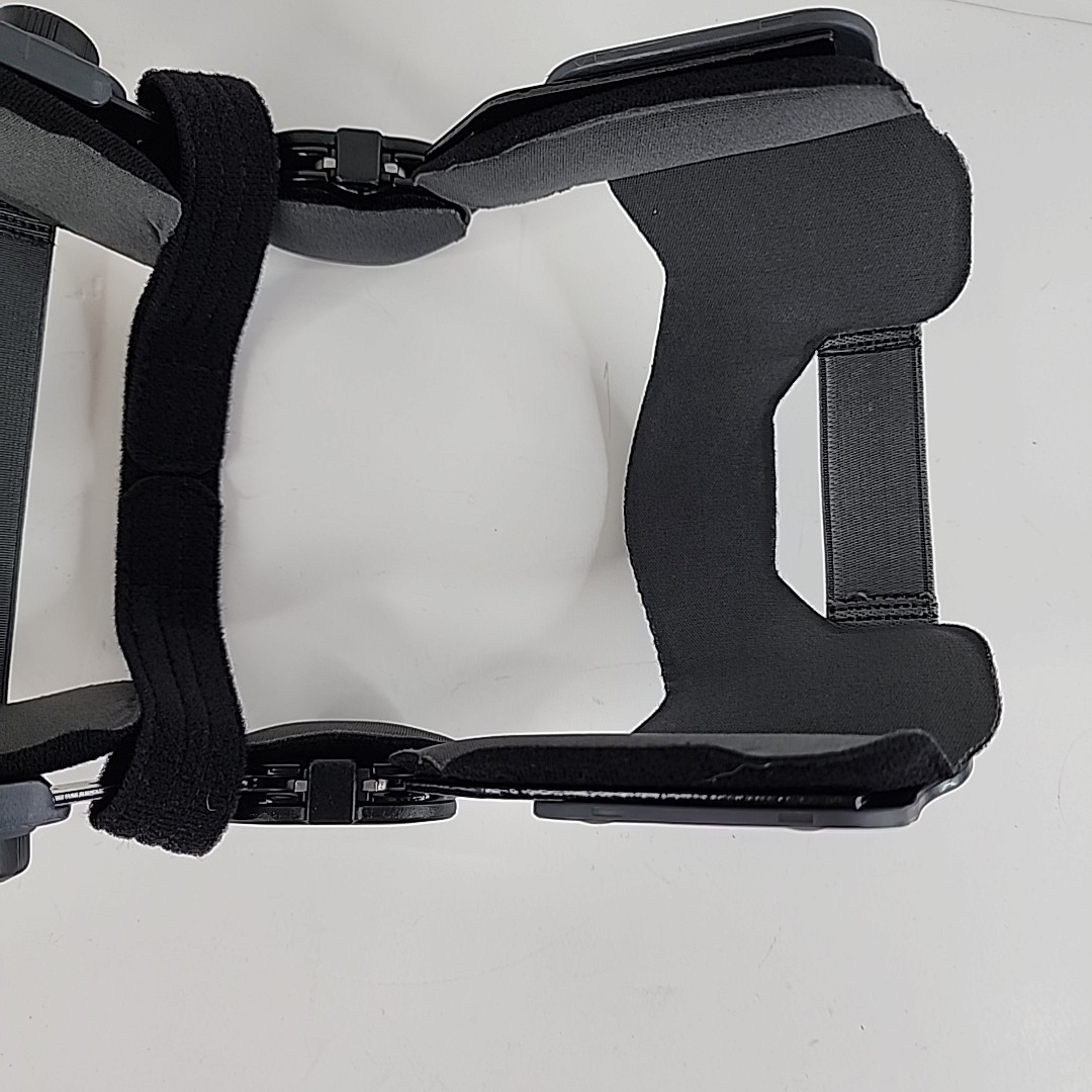 Paradigm Bracing Solution Knee Brace Model Shift 52-3 Medium L-1845 L-1852