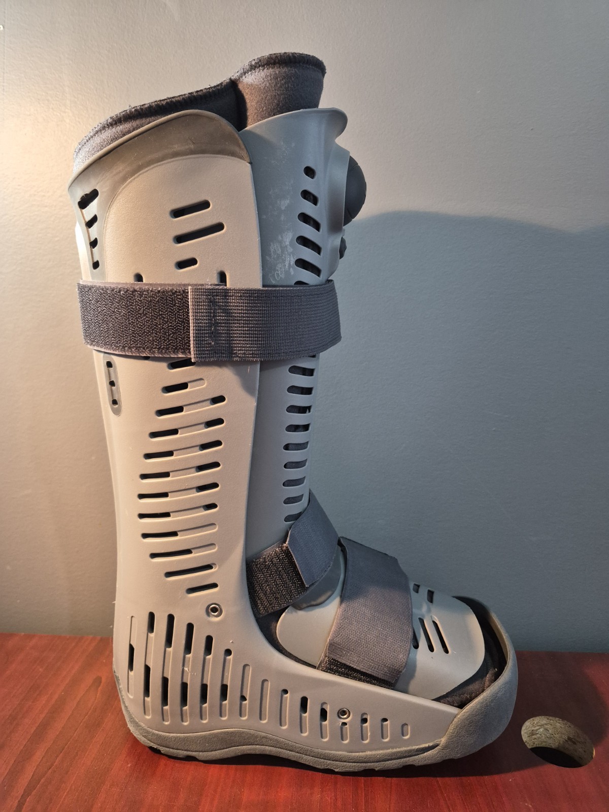 Ossur Rebound Air Walker Boot Size Small