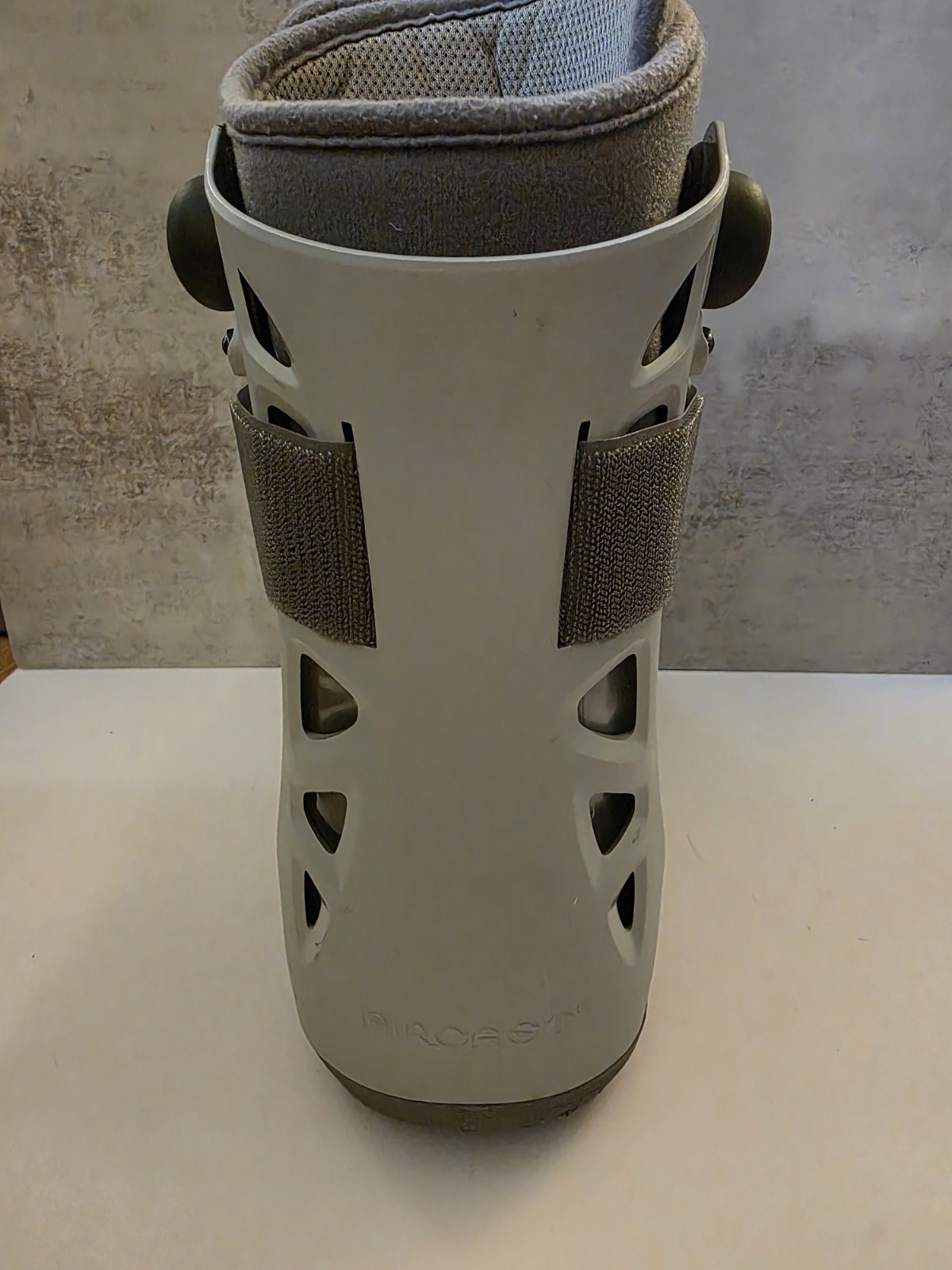 Aircast Airselect Walker Brace/Walking Surgery Boot Short Large Lightweight