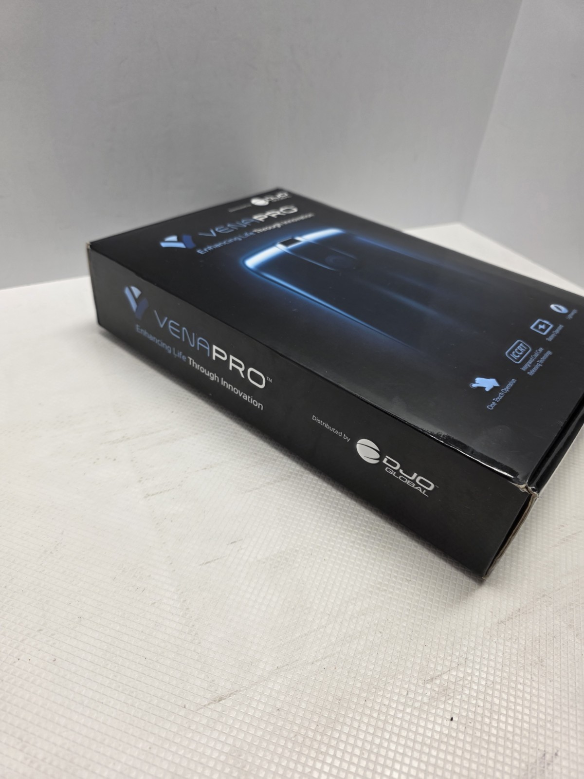 VenaPro Portable DVT Compression Therapy System DJO Global w Sleeves Charger