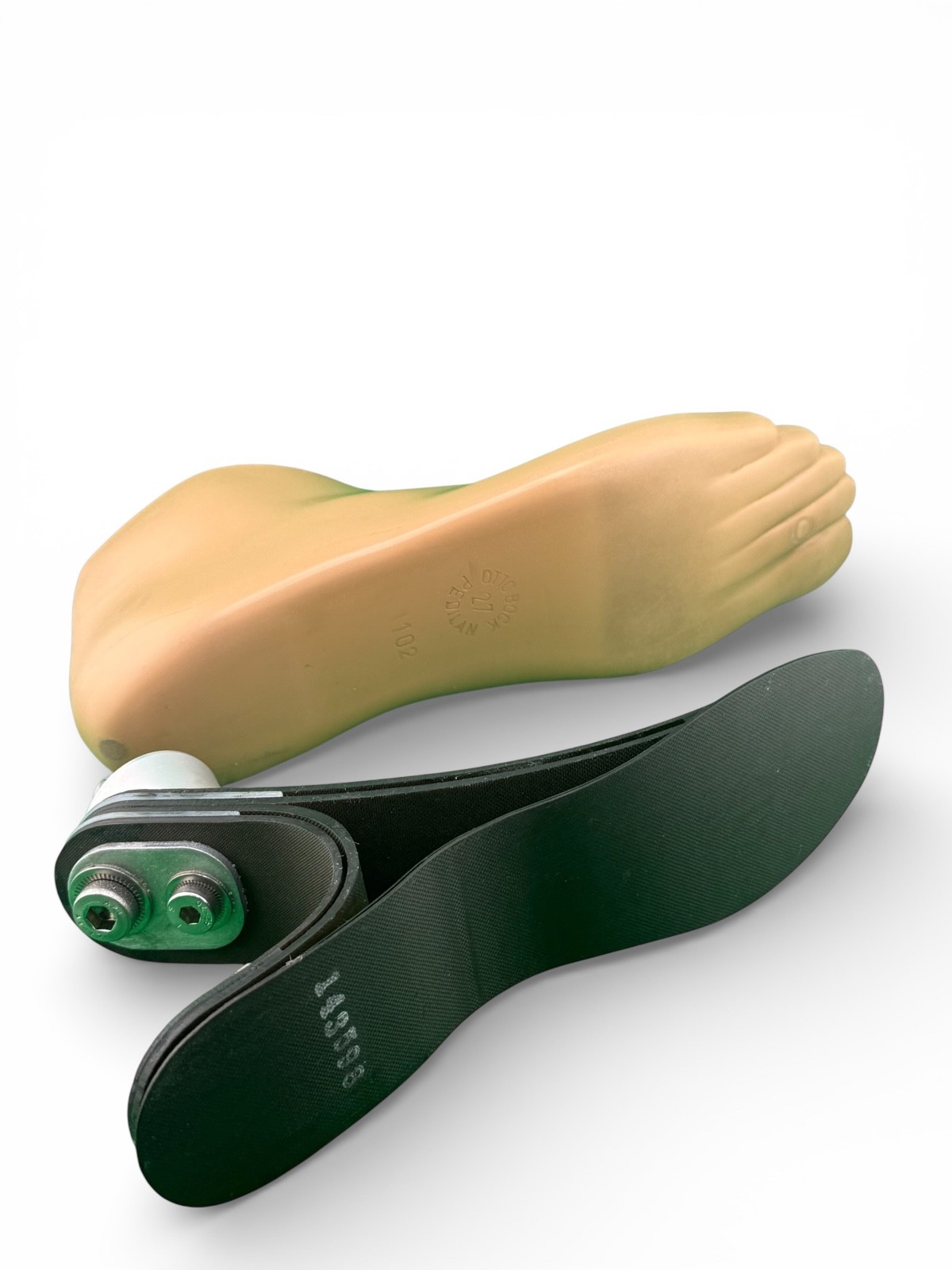 ottobock otto bock trias prosthetic foot. size 27. category 1. 1C30. Right Shell