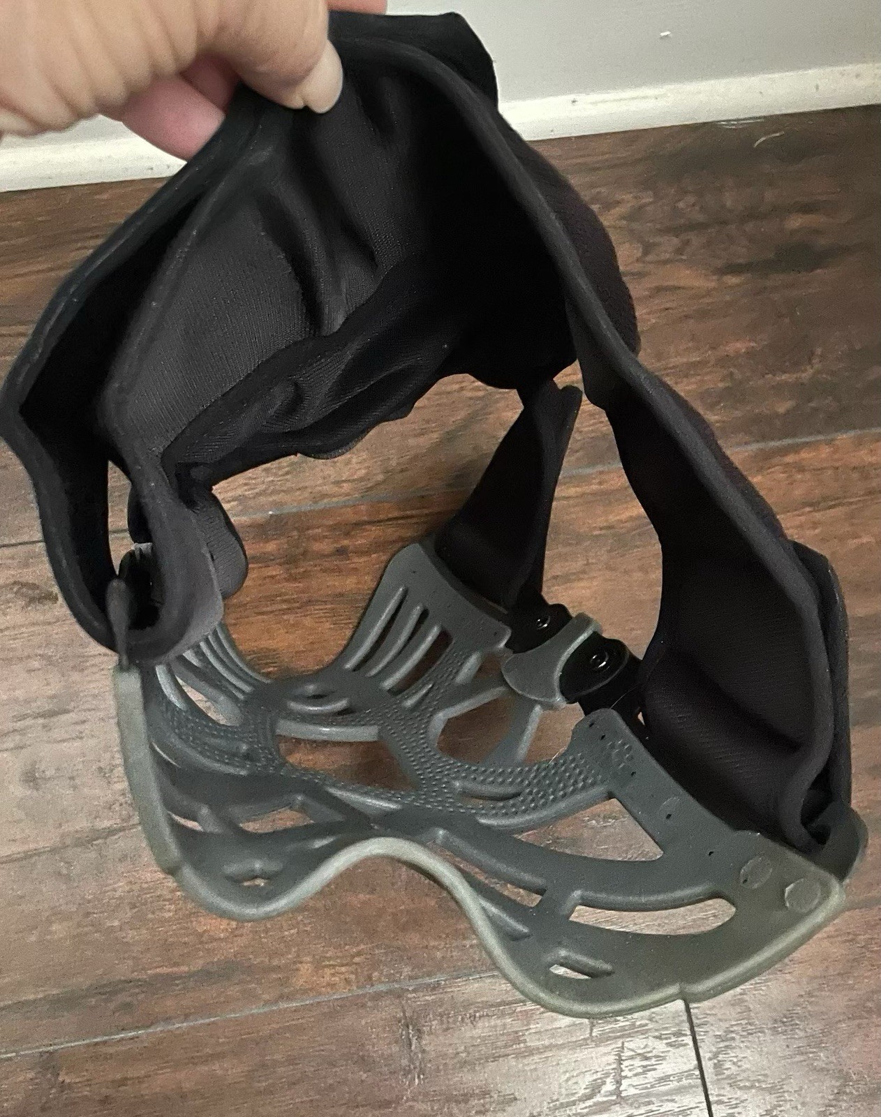 DonJoy Reaction Knee Brace XXXL Gray/Black Adjustable Stabilization 11-0215-5