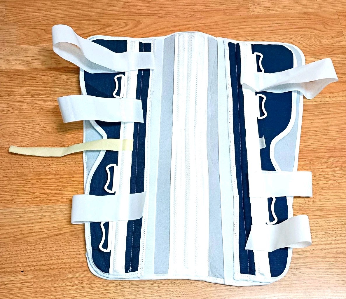 DeRoyal Universal Orthopedic Support Brace, White/Blue/Gray, Made in Guatemala