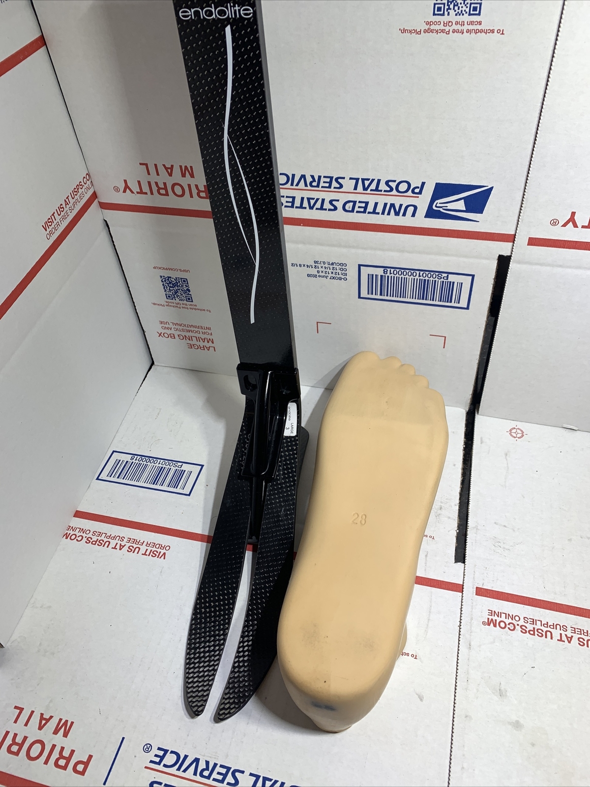 endolite blatchford elite blade prosthetic foot. size 28. category 3