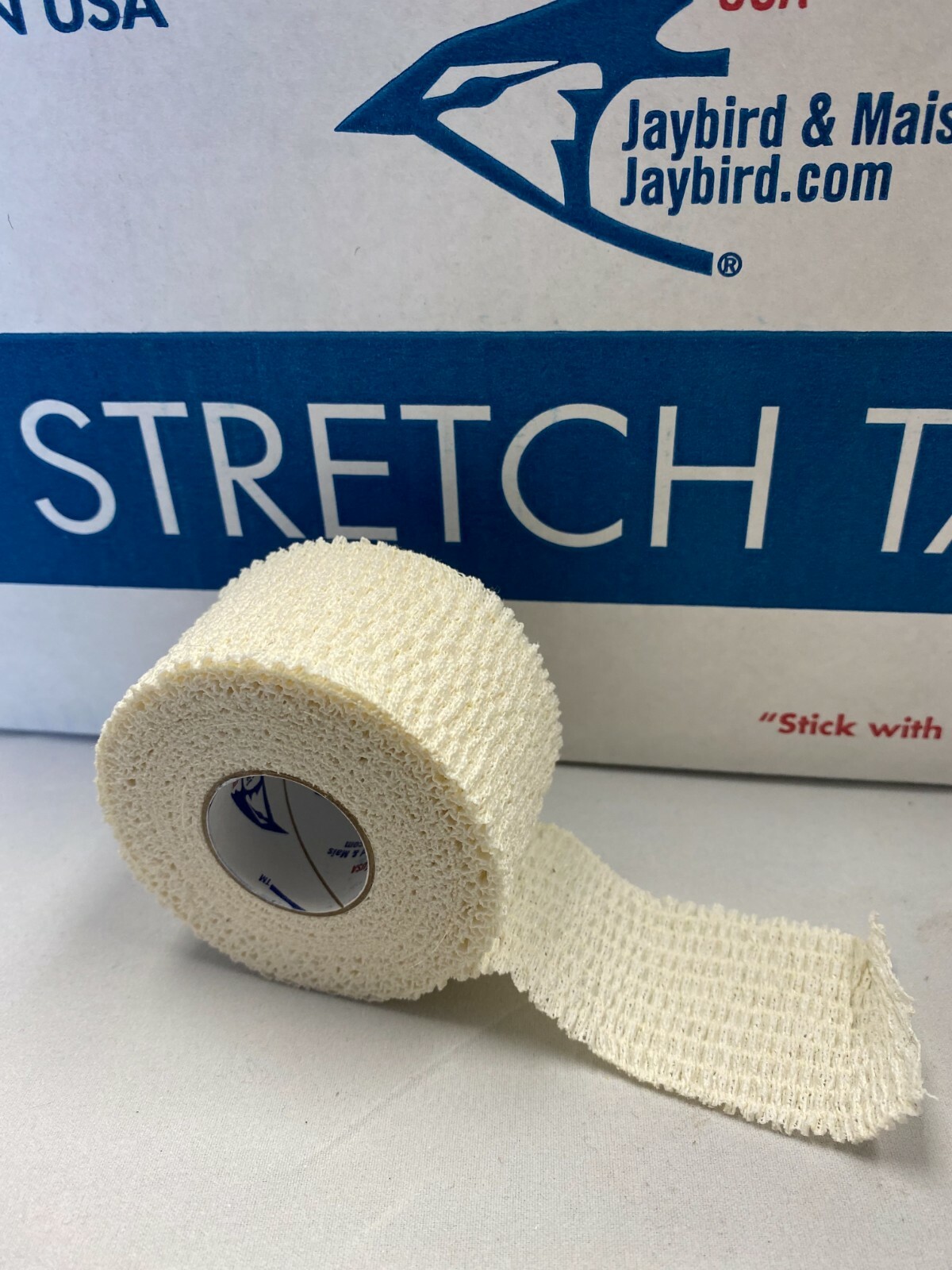 Jaybird & Mais LST #2550 Latex Free Athletic Tape 1.5″ x 7.5yds – Case-32 rolls