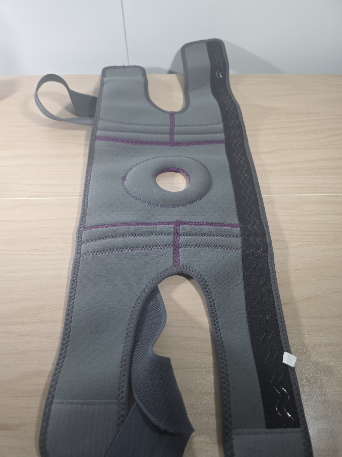 abyon 4x/5x knee support brace purple in color, open, New Without Box