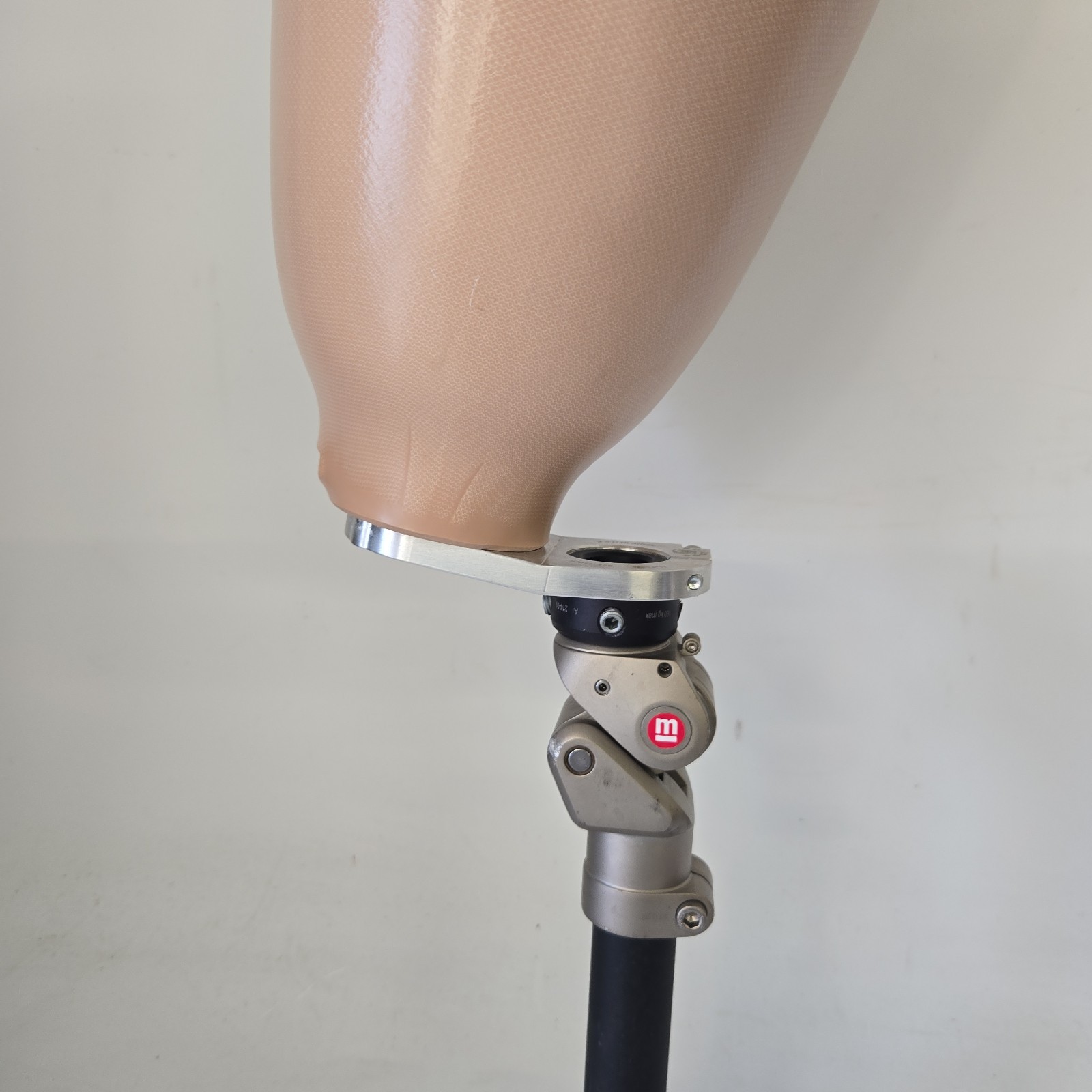 Prosthetic Above The Knee Leg – Left Leg Ossur MEDI Foot Knee