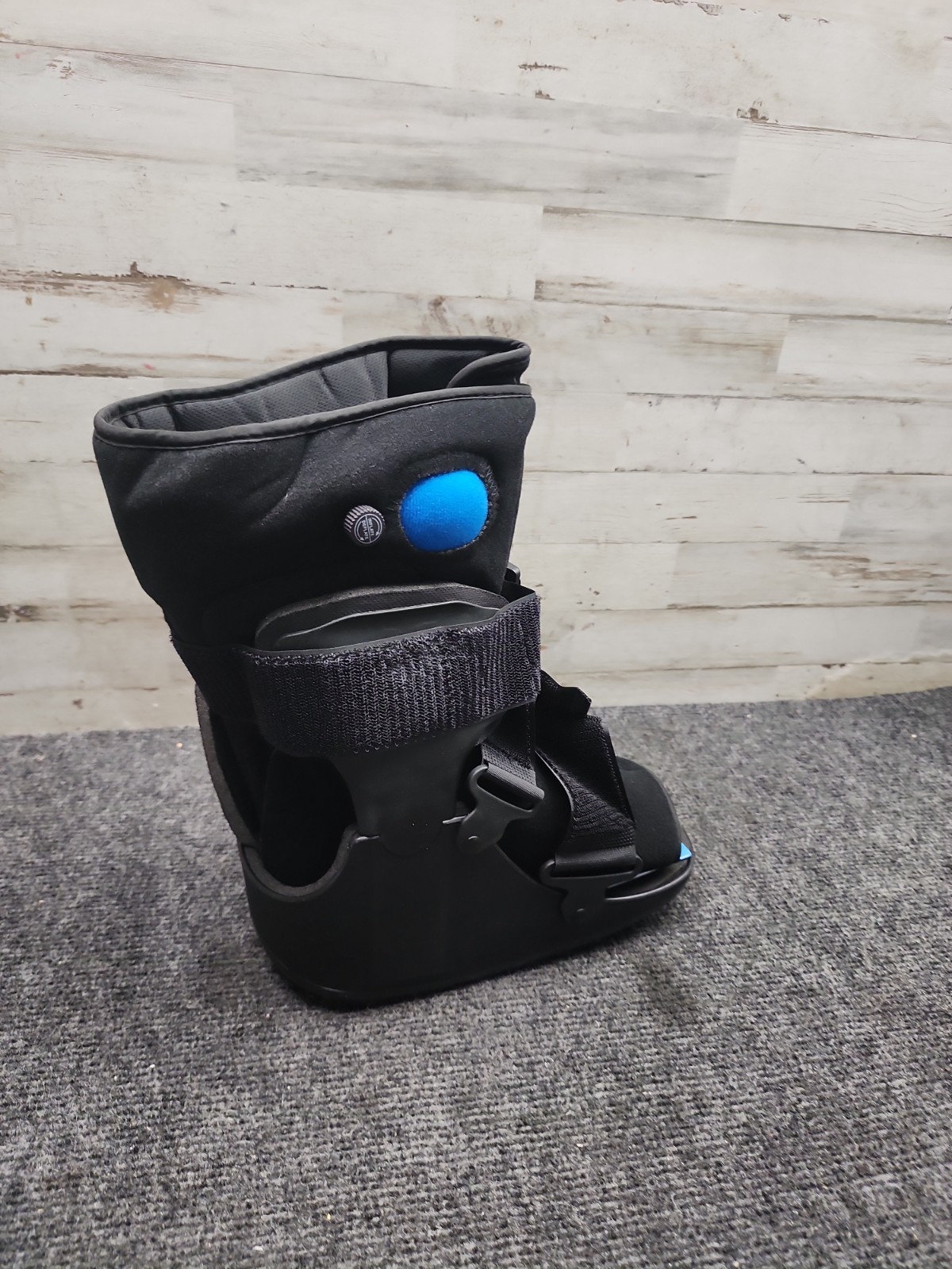 United Ortho USA14113 Short Air Cam Walker Fracture Boot, Small, Black