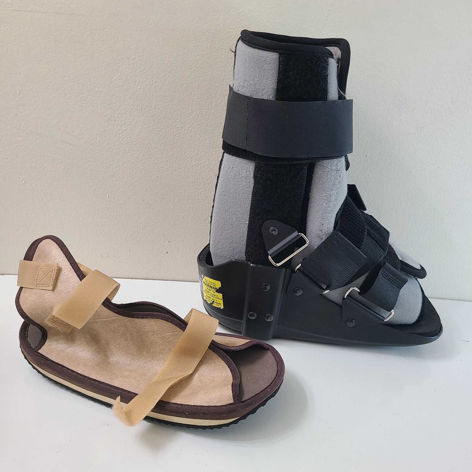 Steplite Easy Air Pneumatic Ankle Walker Brace & Post-Op Shoe Black Beige Medium