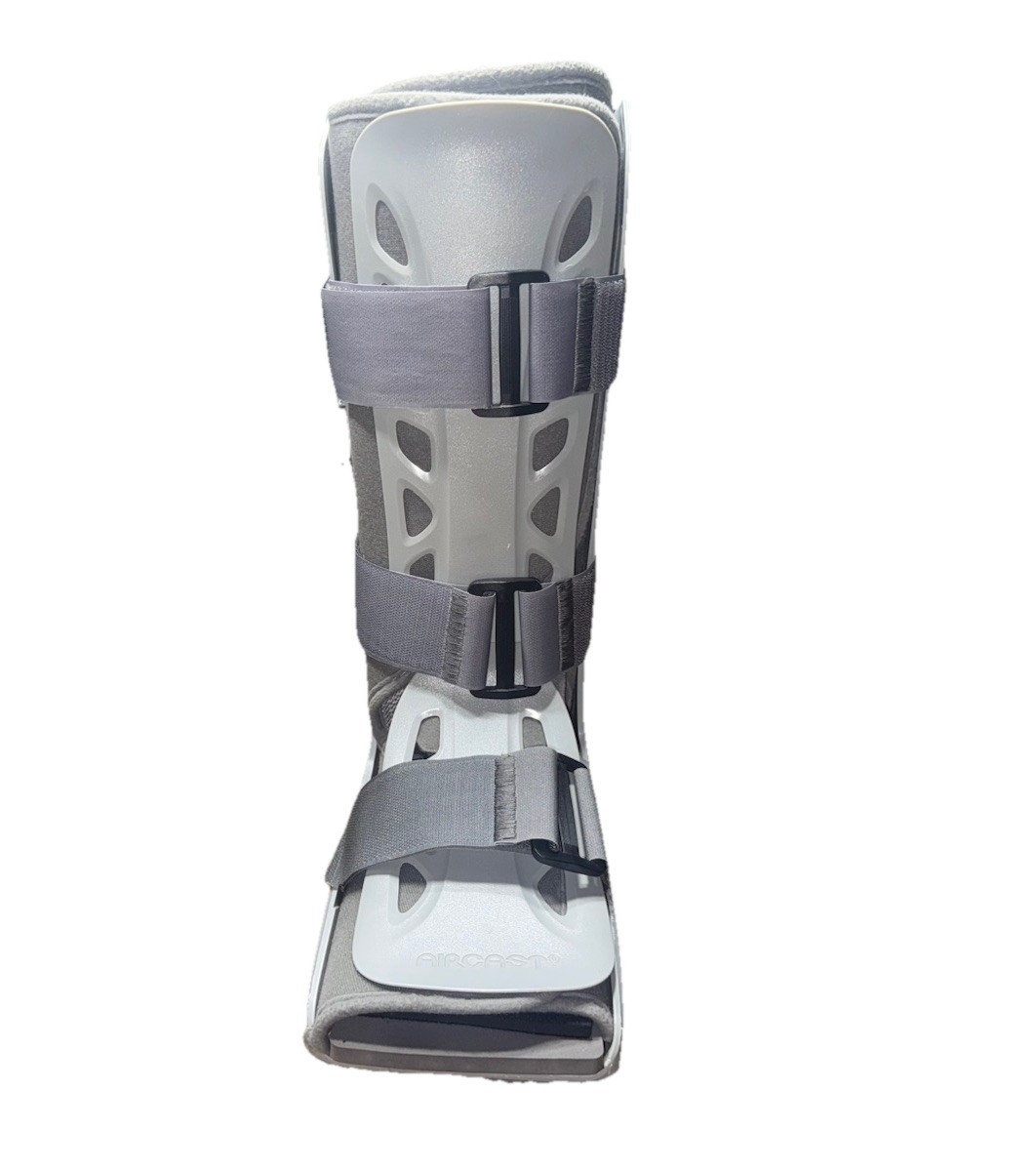 Aircast Softstrike Walking w/ Pump Boot DJO LLC – Size Medium – Air Cast Boot