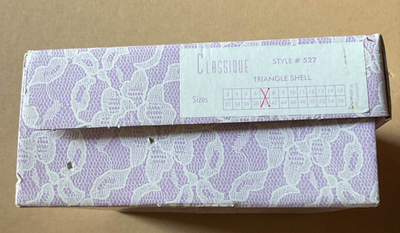 Classique Triangle Post Lumpectomy Silicone Breast Form Style #527 Size 40/7