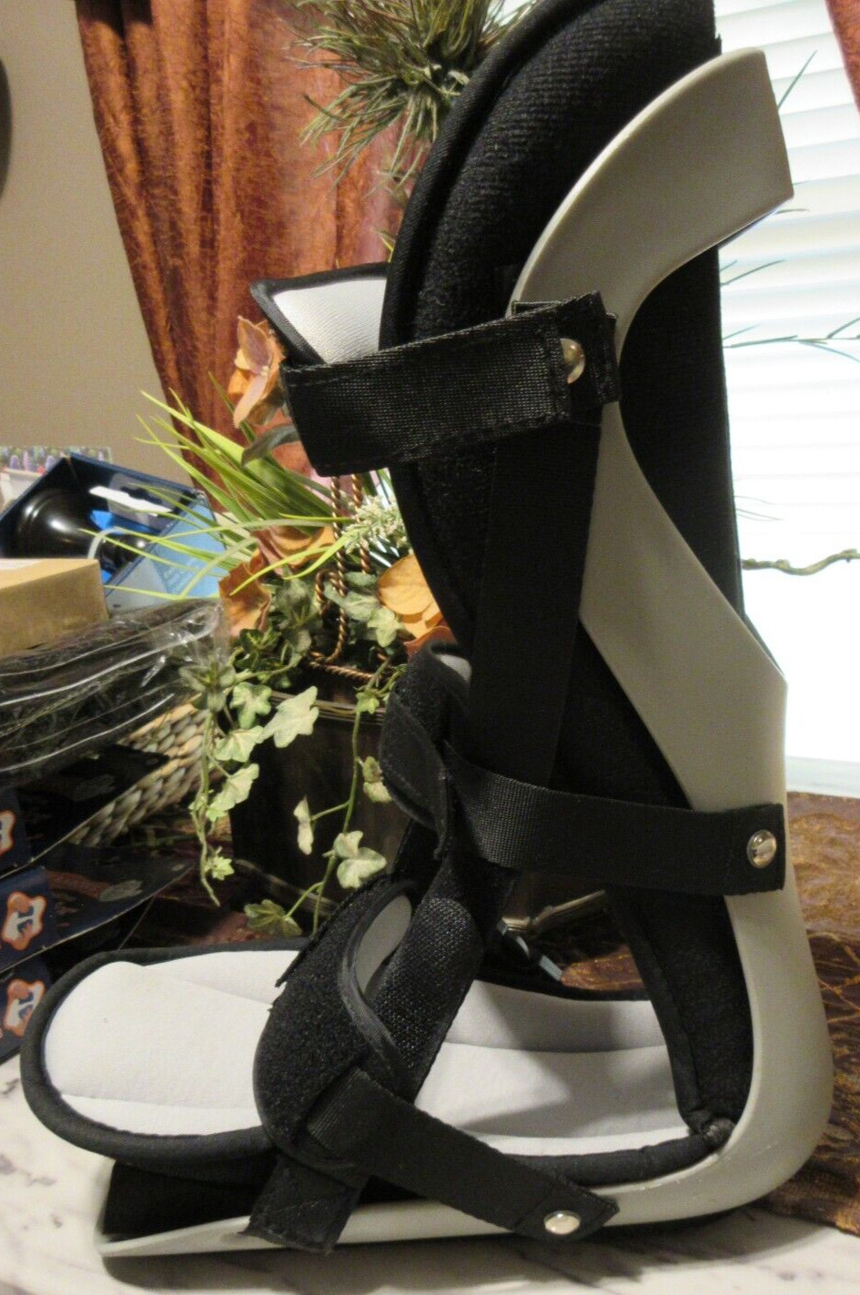 Planter Fasciitis Adjustable Leg Support Brace, Right or Left Foot Size Small