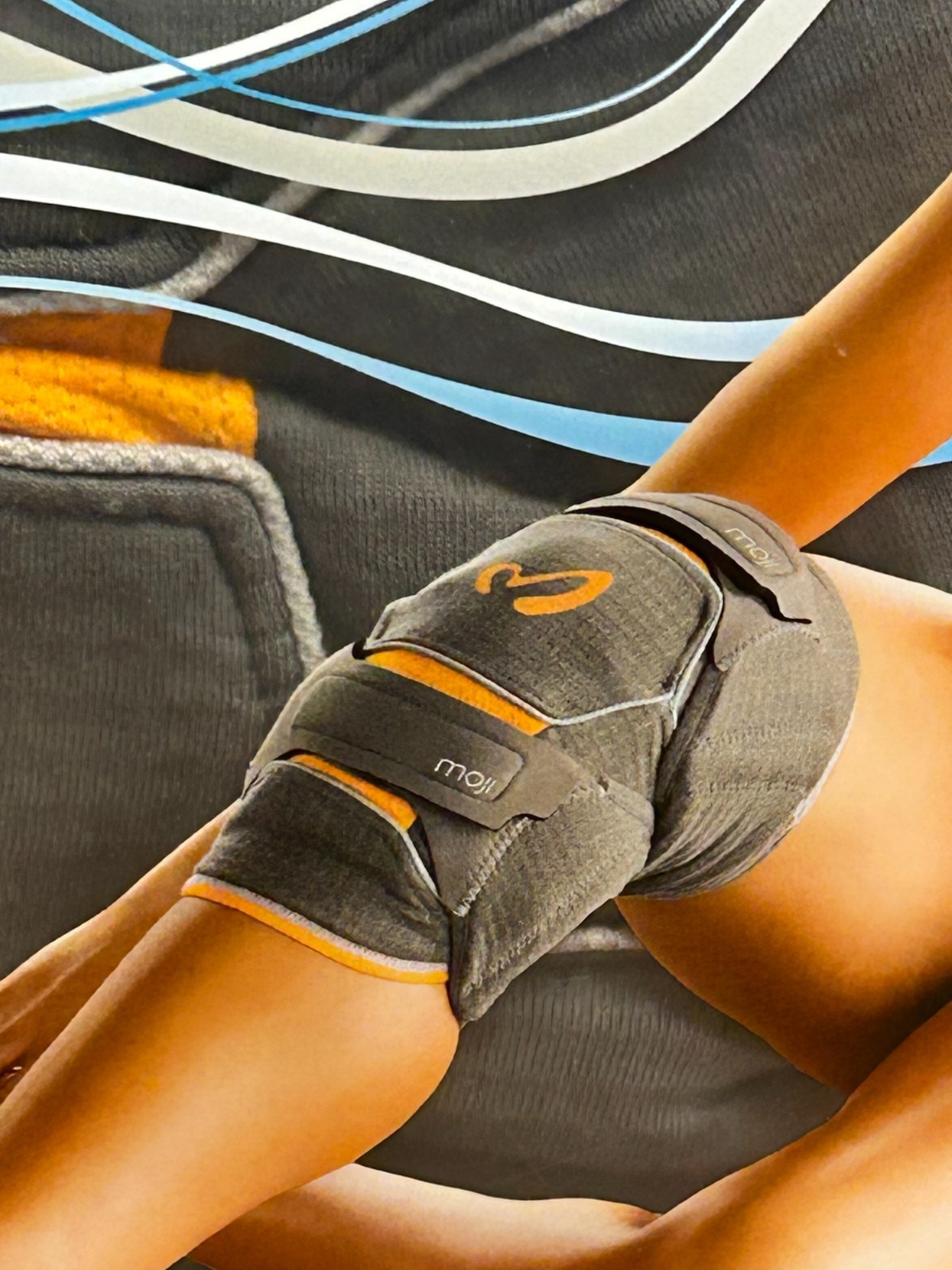Moji Knee Compression Cold Wrap XL 19.5″ to 22″ Cold Cell not included