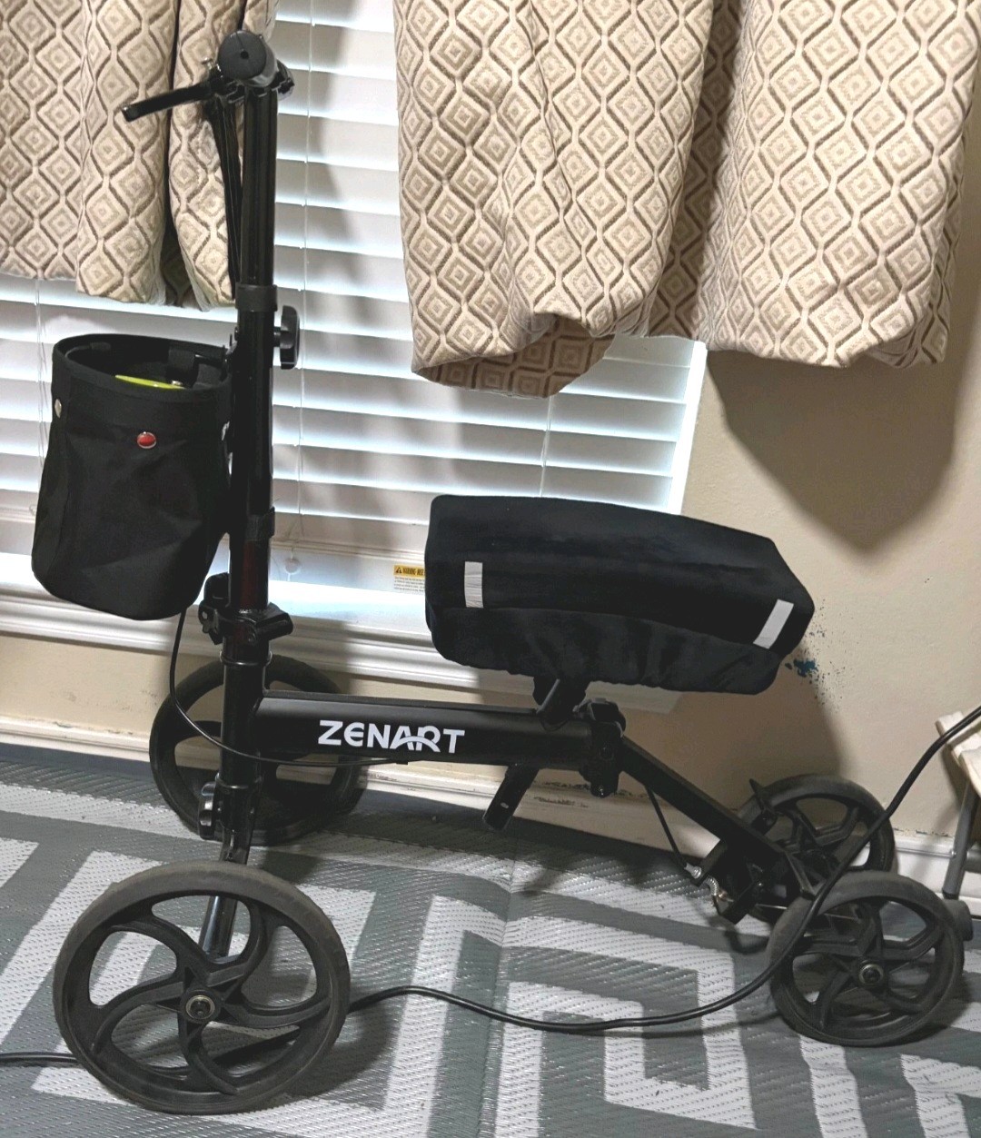 Adjustable Black WalKing Foot & Ankle Boot Sz XL, Scooter & Crutches