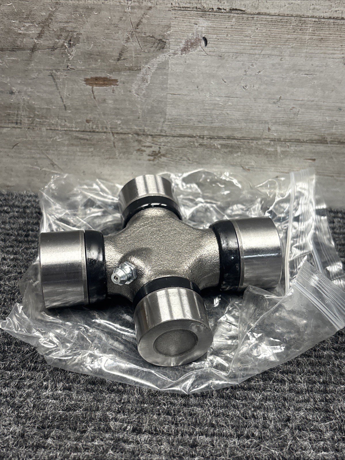 U Joint (1310/1350 Conversion), ‎3.5 x 3.5 x 1.25 inches 95-0460