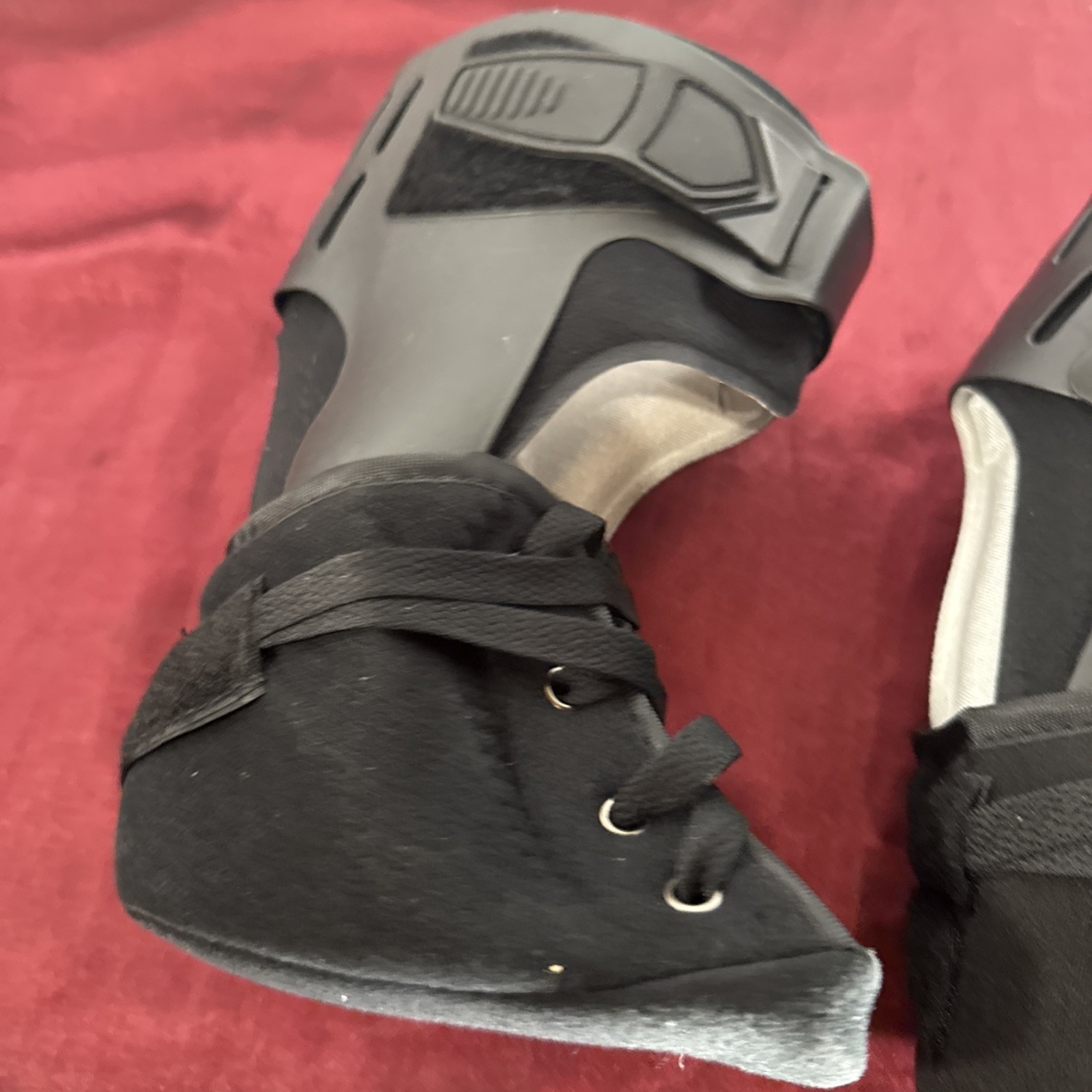 ISo Preferred Ankle Braces, Black, Right &Left Foot, New