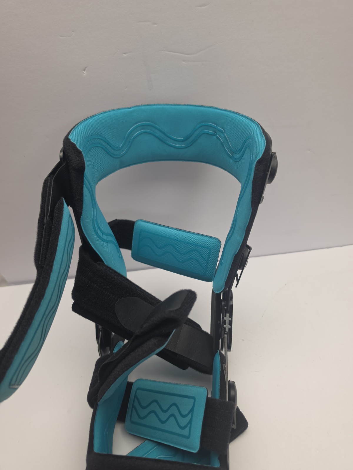 Orthomen OA Unloader Hinged Knee Brace Right Medium