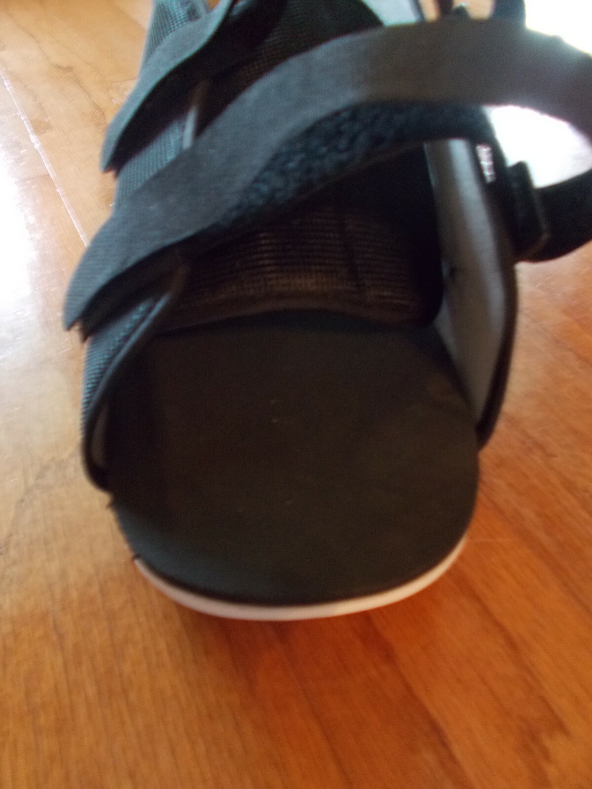 Men’s Black Molded Cast Low Rise Extra-Large Single Shoe NEW