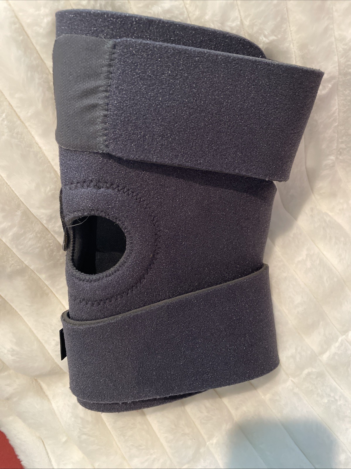 CVS Health LARGE Moderate Knee Support Active Compression Support