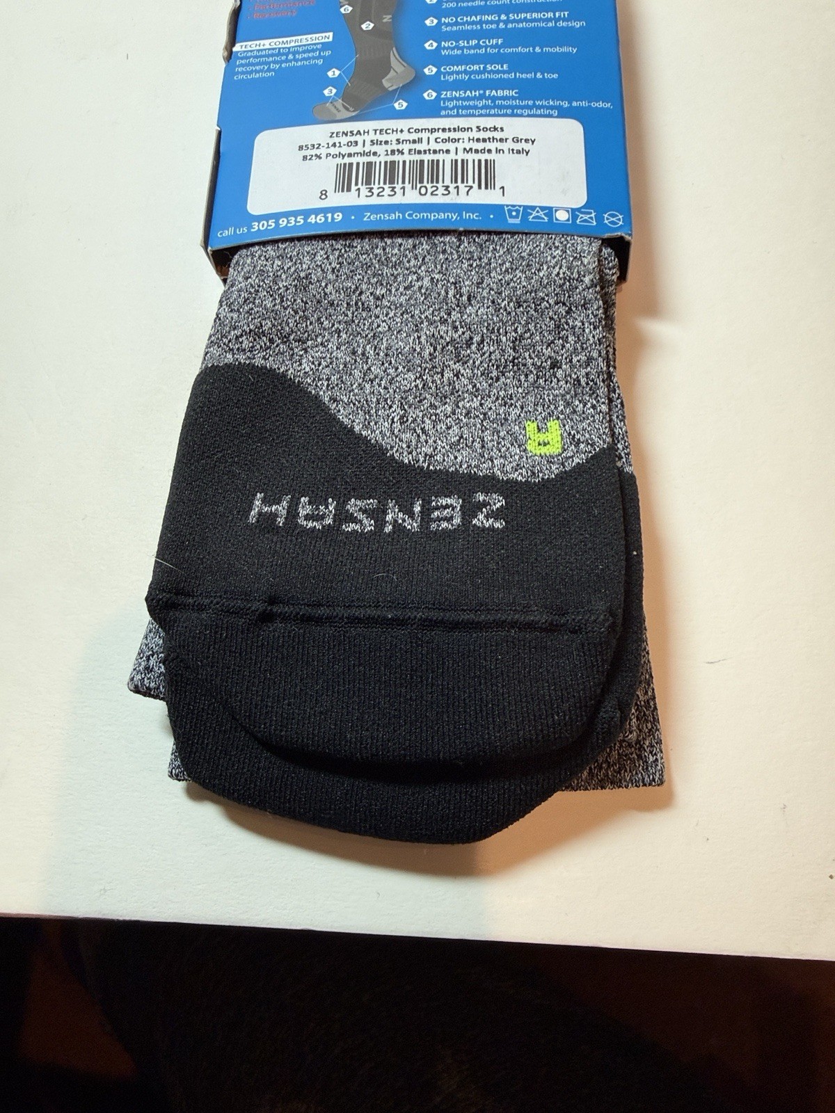 Zensah Tech+ Compression Socks Mens Heather Grey Light Cushion Small New