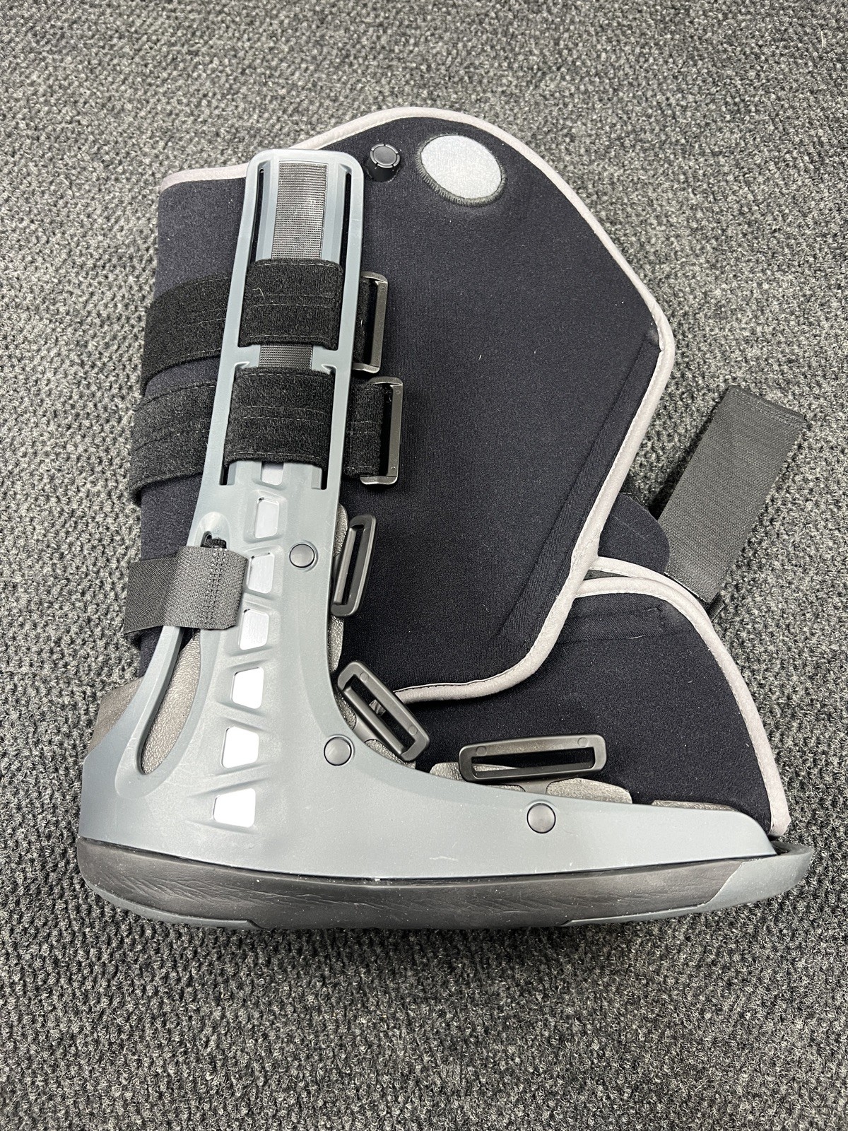 ProCare Maxtrax 2.0 Air Ankle 79-95727 Tall- Large Black Donjoy Boot