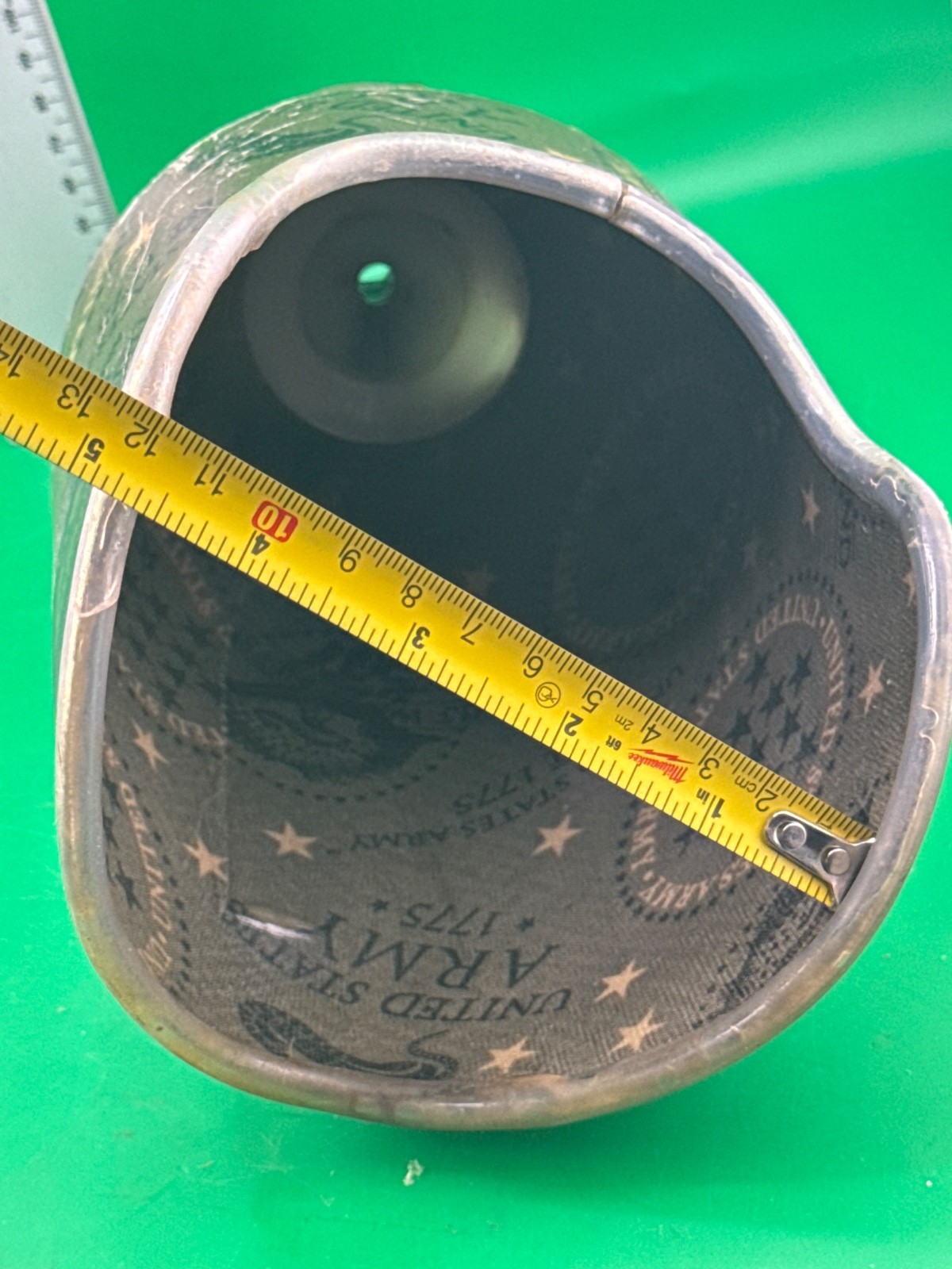 Right below knee prosthetic socket. Not for medical use.