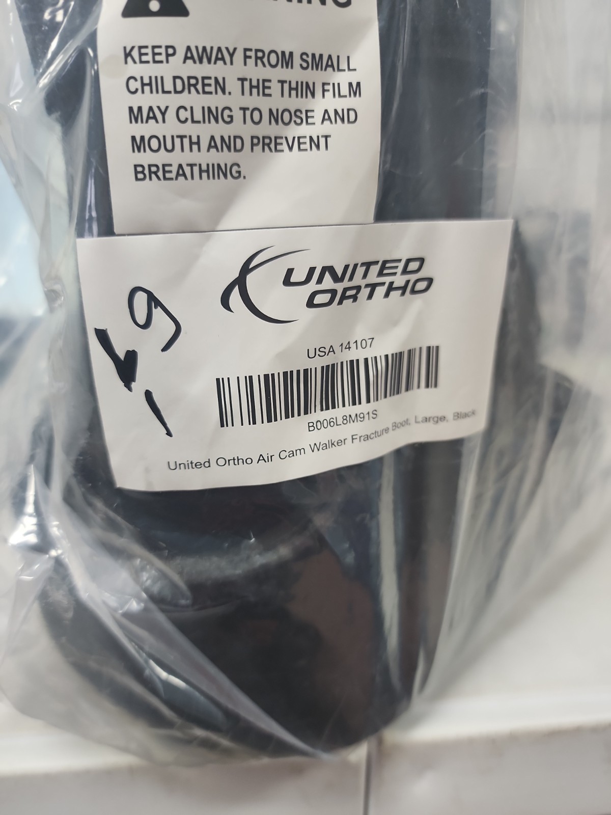 United Ortho USA14107 Air Cam Walker Fracture Boot, Large, Black