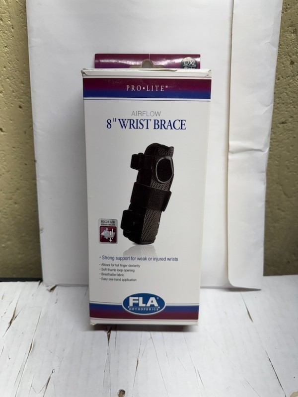 FLA Orthopedics Airflow 8″ RIGHT Wrist Brace LG/XL Thumb Loop Breathable