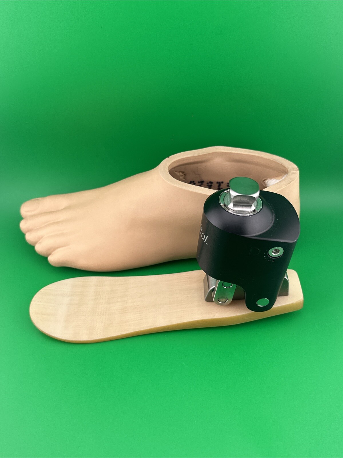 Kintrol Hydraulic Ankle Prosthetic Foot, Size 23, Category 3, Left, Perfect