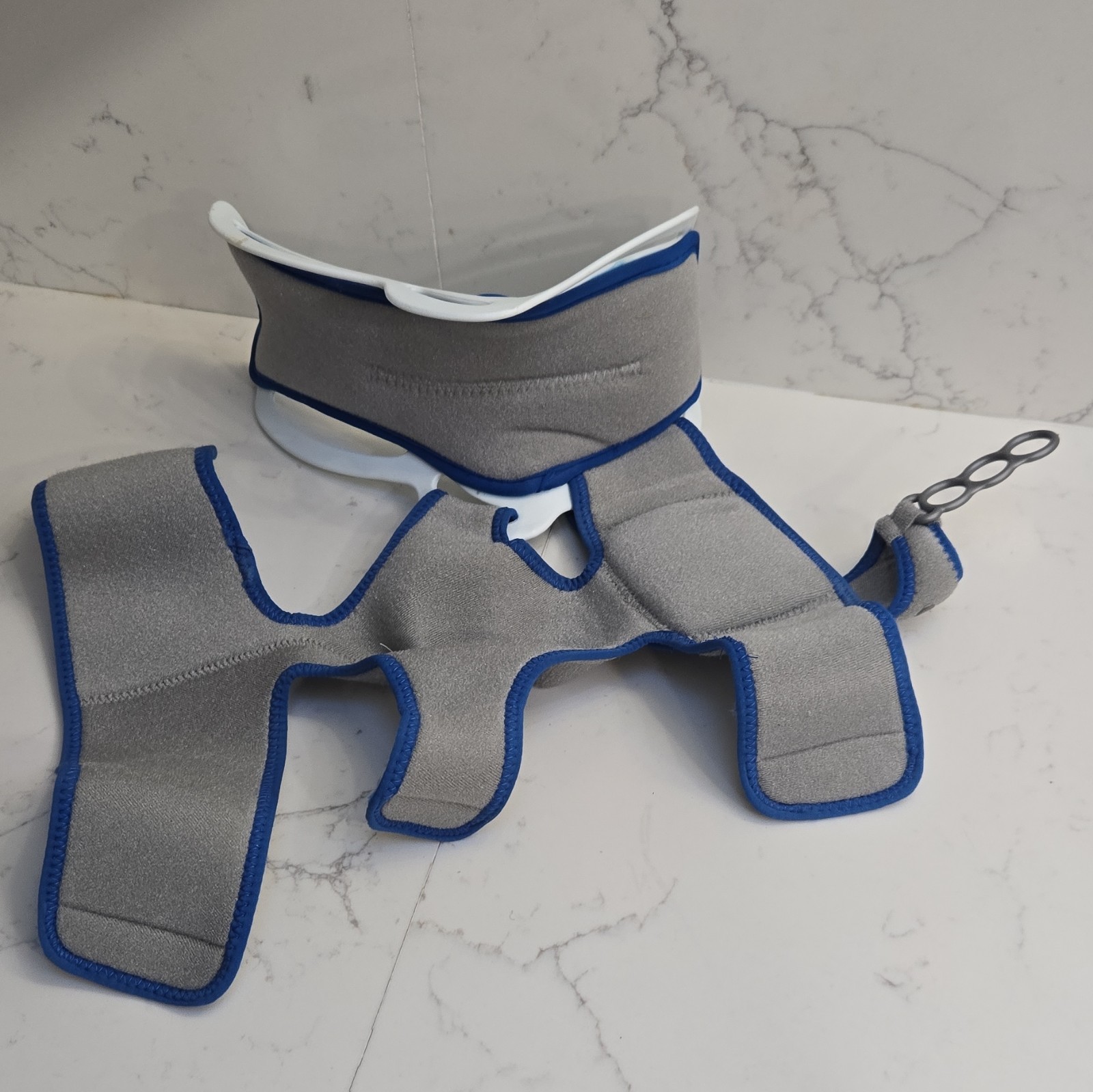 DARCO Ankle/Foot Brace Stabilization Adjustable One Size White/Blue/Gray