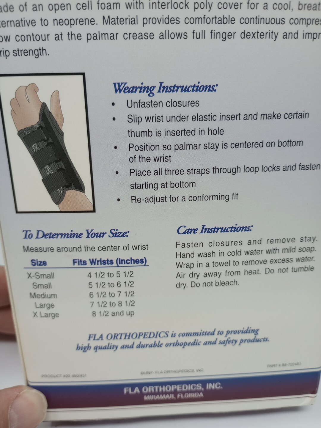 FLA Pro-Lite 8″ Wrist Splint Black Left Hand X-SMALL Open Box