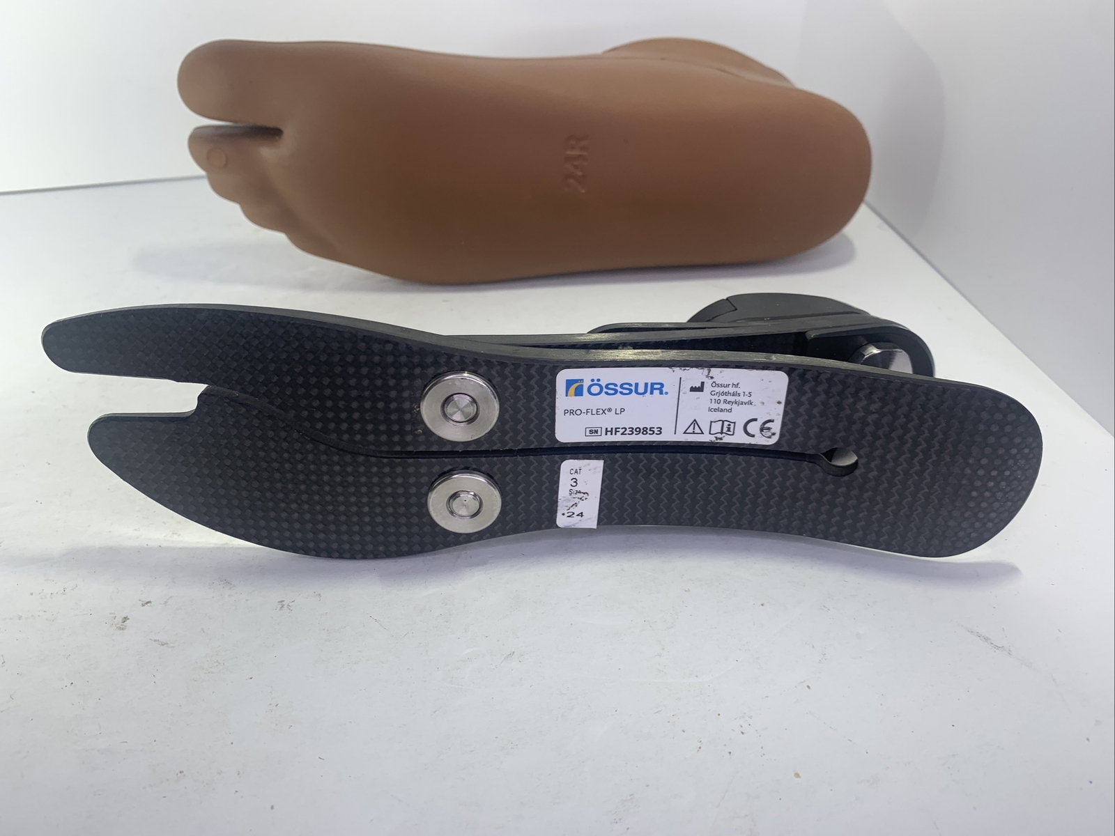 right ossur pro-flex proflex LP prosthetic foot. size 24. category 3.