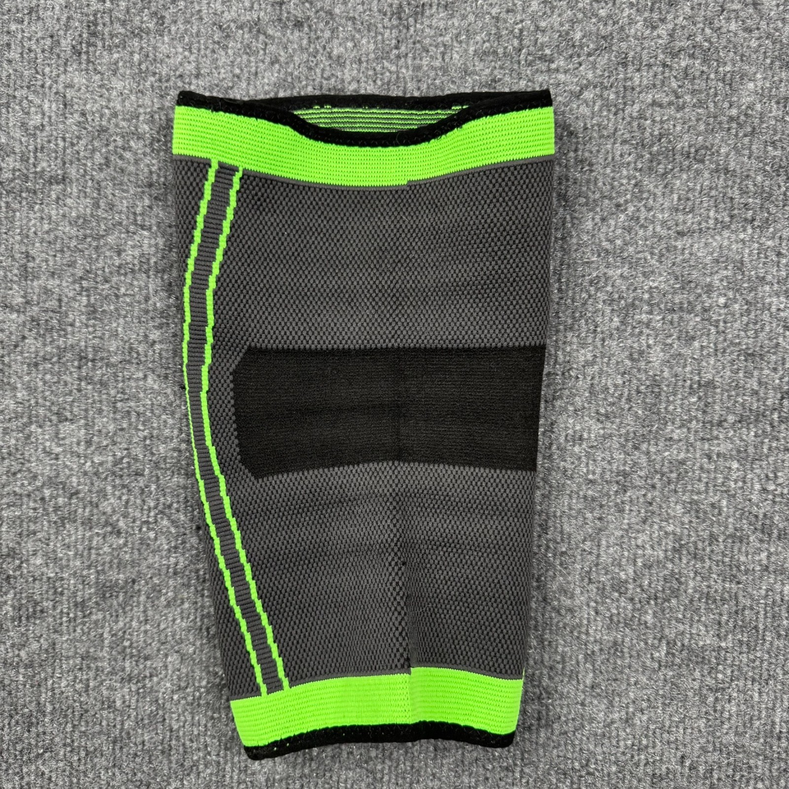 Professional Compression Knee Sleeve – Neon Green & Gray-High Elasticity Support