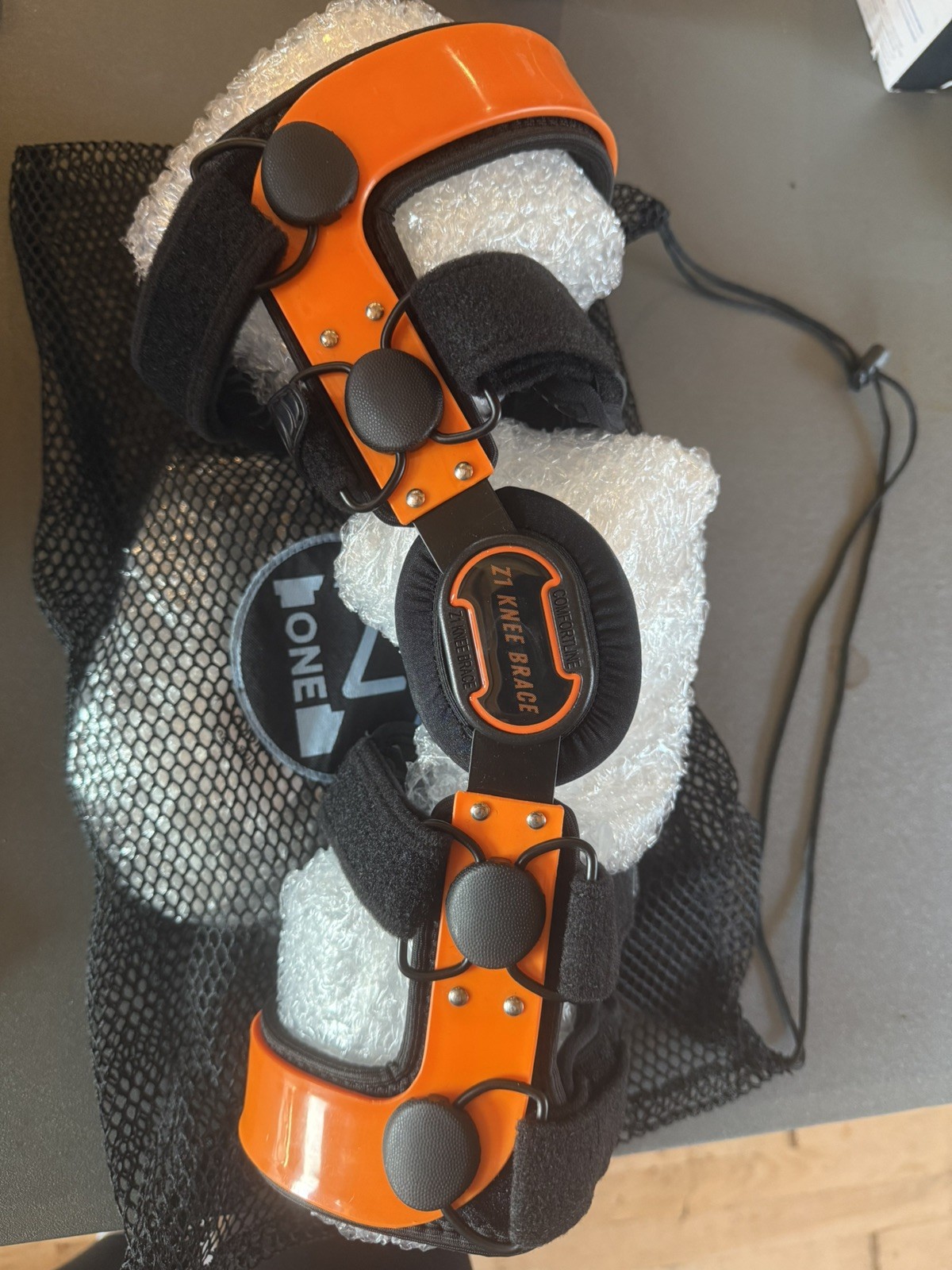 Z1 K2 Knee Brace for ACL Ligament Sports Injuries OA & Knee Pain for Men & Women