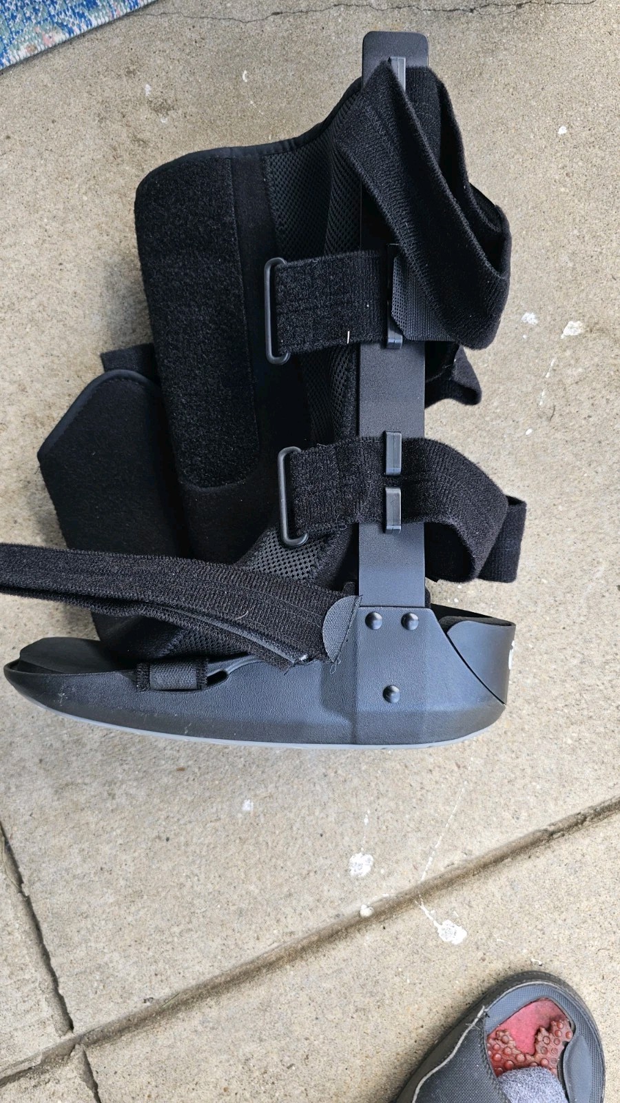 BREG SoftGait Air Short Walker Boot Size L