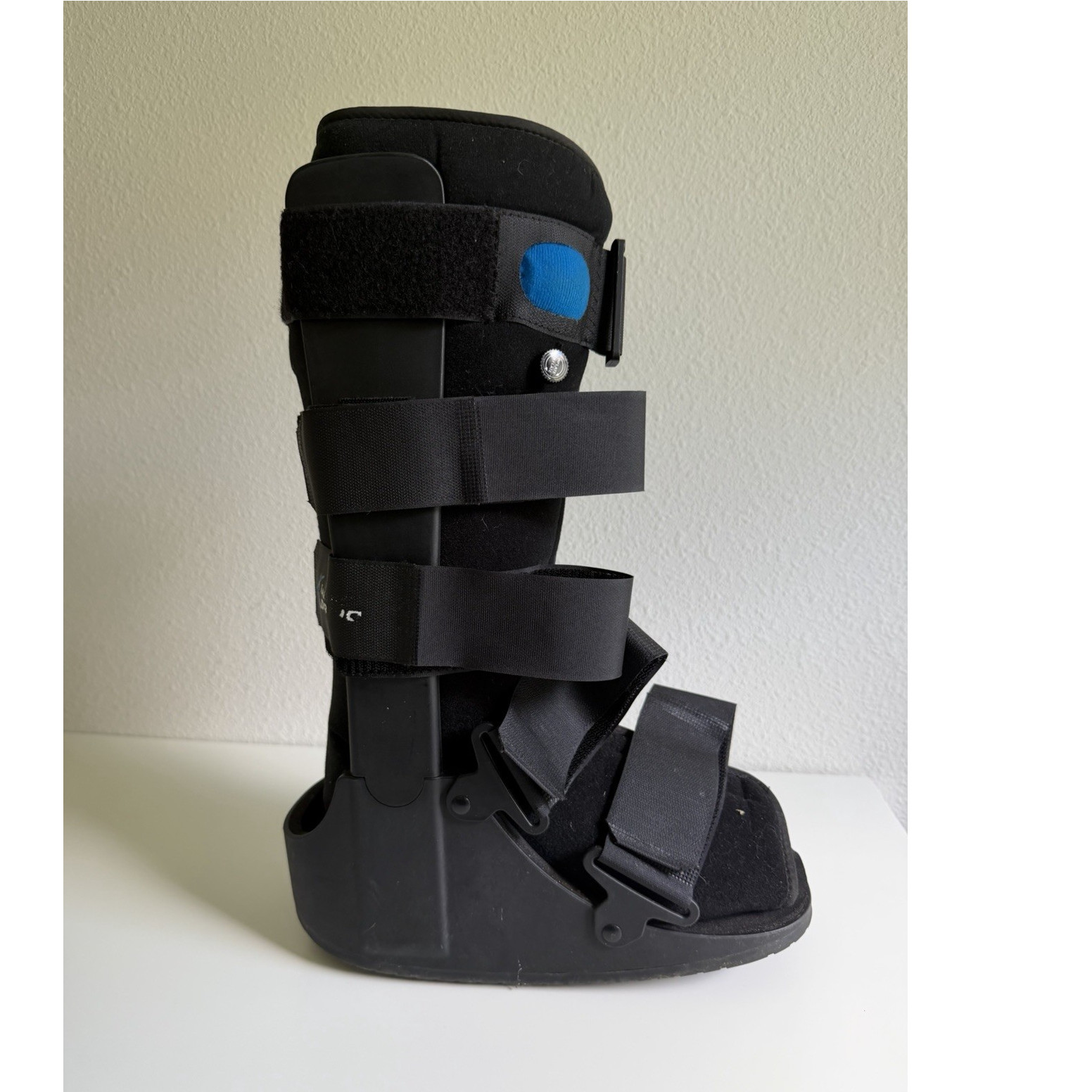 United Ortho Adjustable Walking Boot for Foot/Ankle/Leg, Black Size L