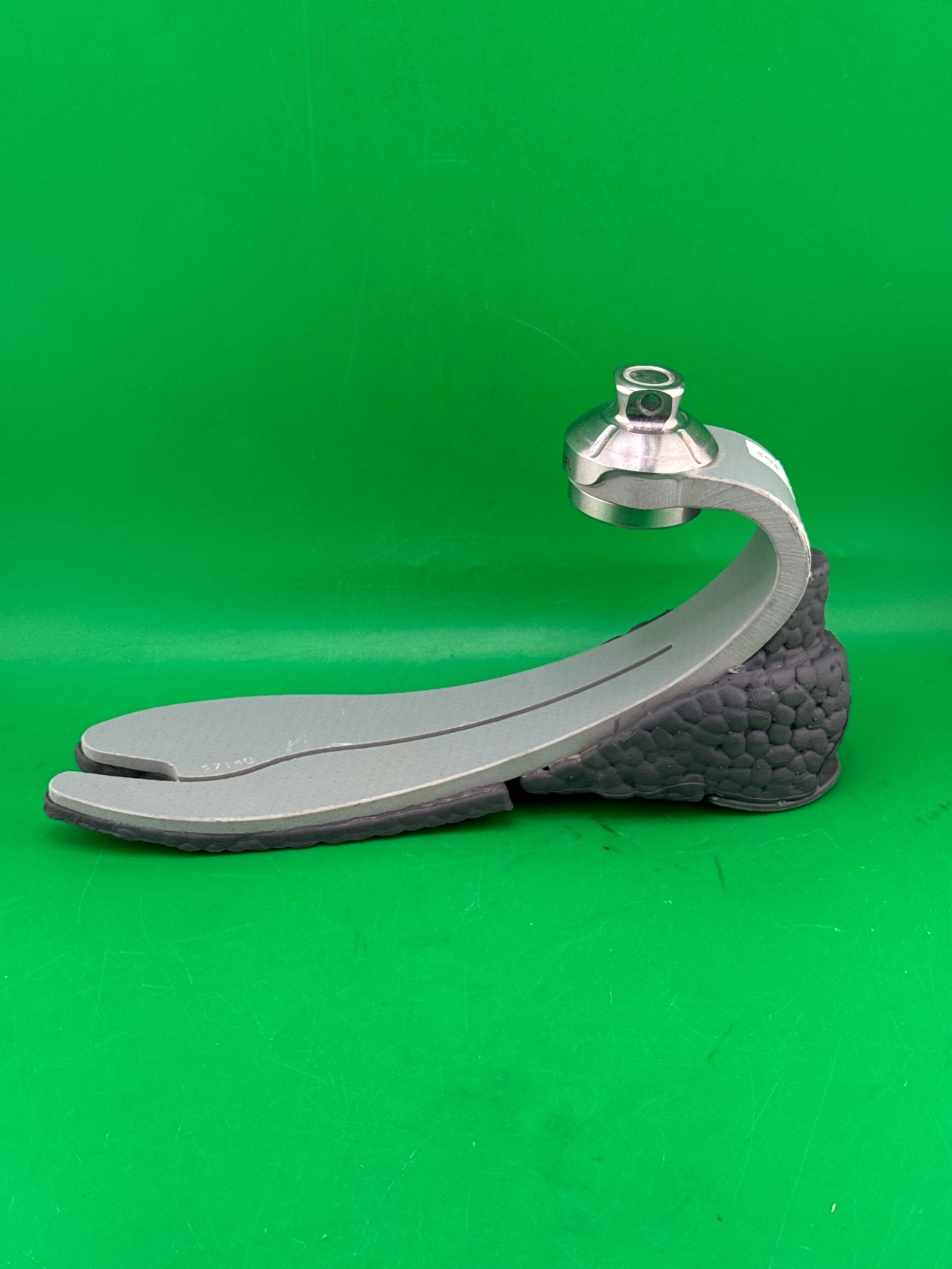 ossur balance s prosthetic foot. size 24. category 2. No shell. Right