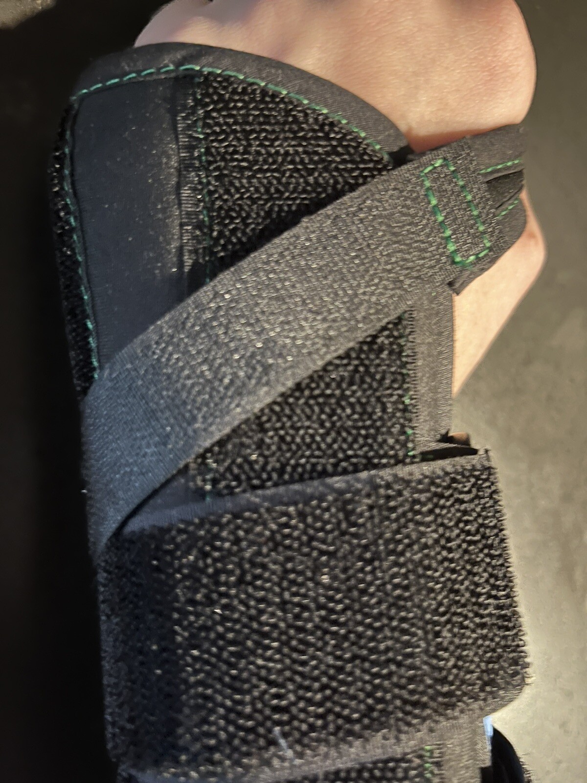 OrthoBrace OrthoWrist Medium Left Item# OBWLI1-3R