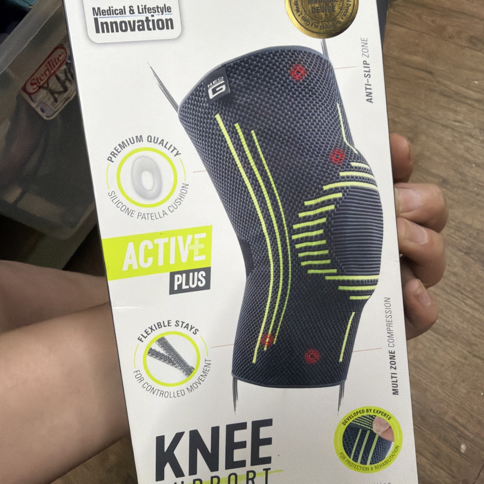 Neo G Active Knee Support Size Large -Mild Support Level Left Or Right Knee ~