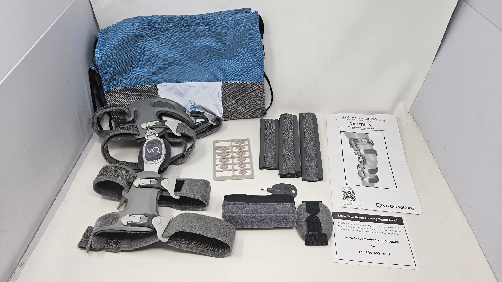 VQ OrthoCare Oactive 2 Osteoarthritis Right Knee Brace W/ Carry Bag
