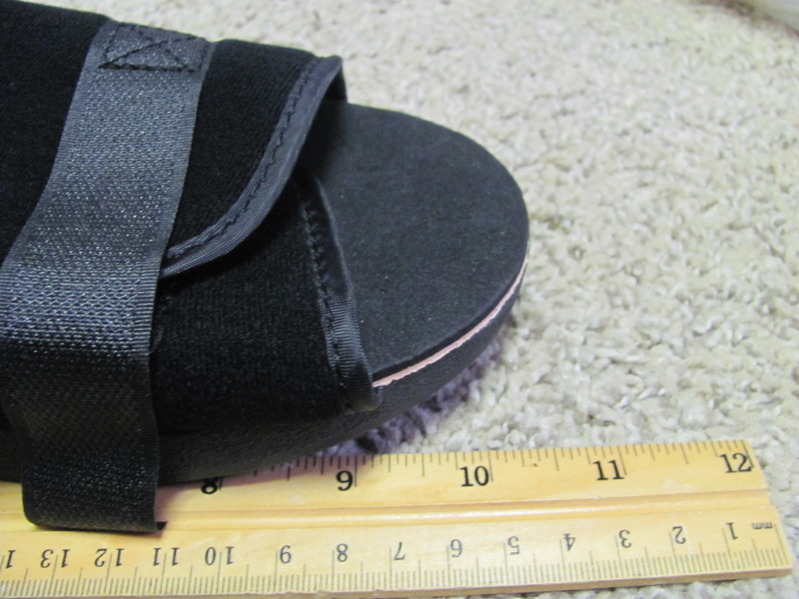 Health Design Soft Touch Post Op Shoe – Men’s Small (New)