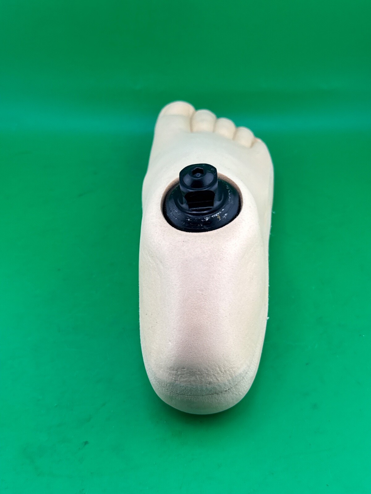 Dycor flexible keel single axis multi axis prosthetic foot. Size 24. Right