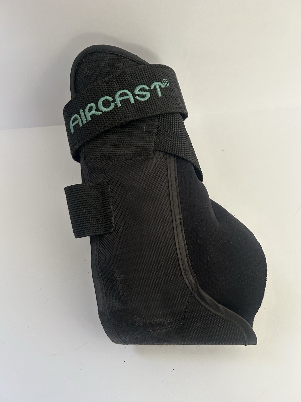 Aircast AirSport Left Ankle Support Brace Large, Black Ankle Sprain