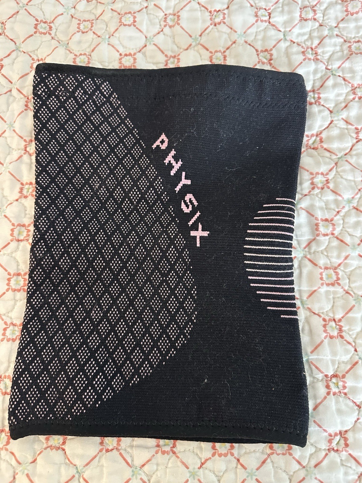 Physix Gear compression knee sleeve Black w/ Pastel Pink Size XXL