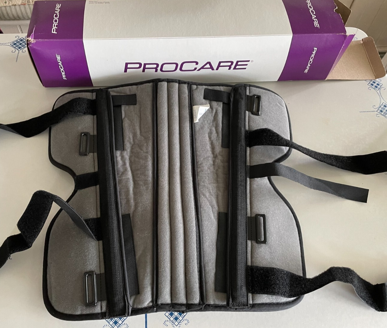PROCARE 79-80110 3 Panel 16” Universal Knee Splint Immobilizer Open Box L/R Leg