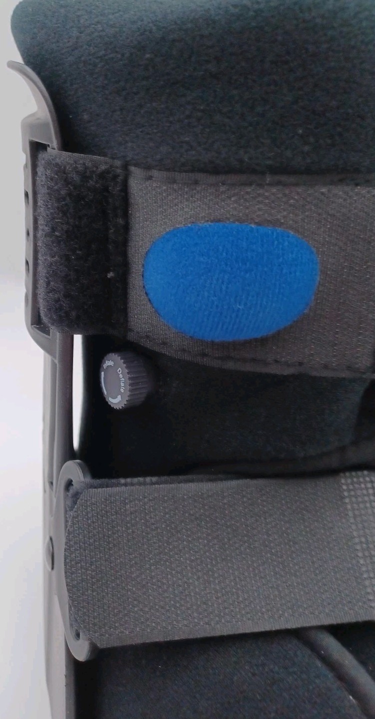 Veanvoky Inflatable Walking Boot – Medium – Short Orthopedic Air Cam Walker