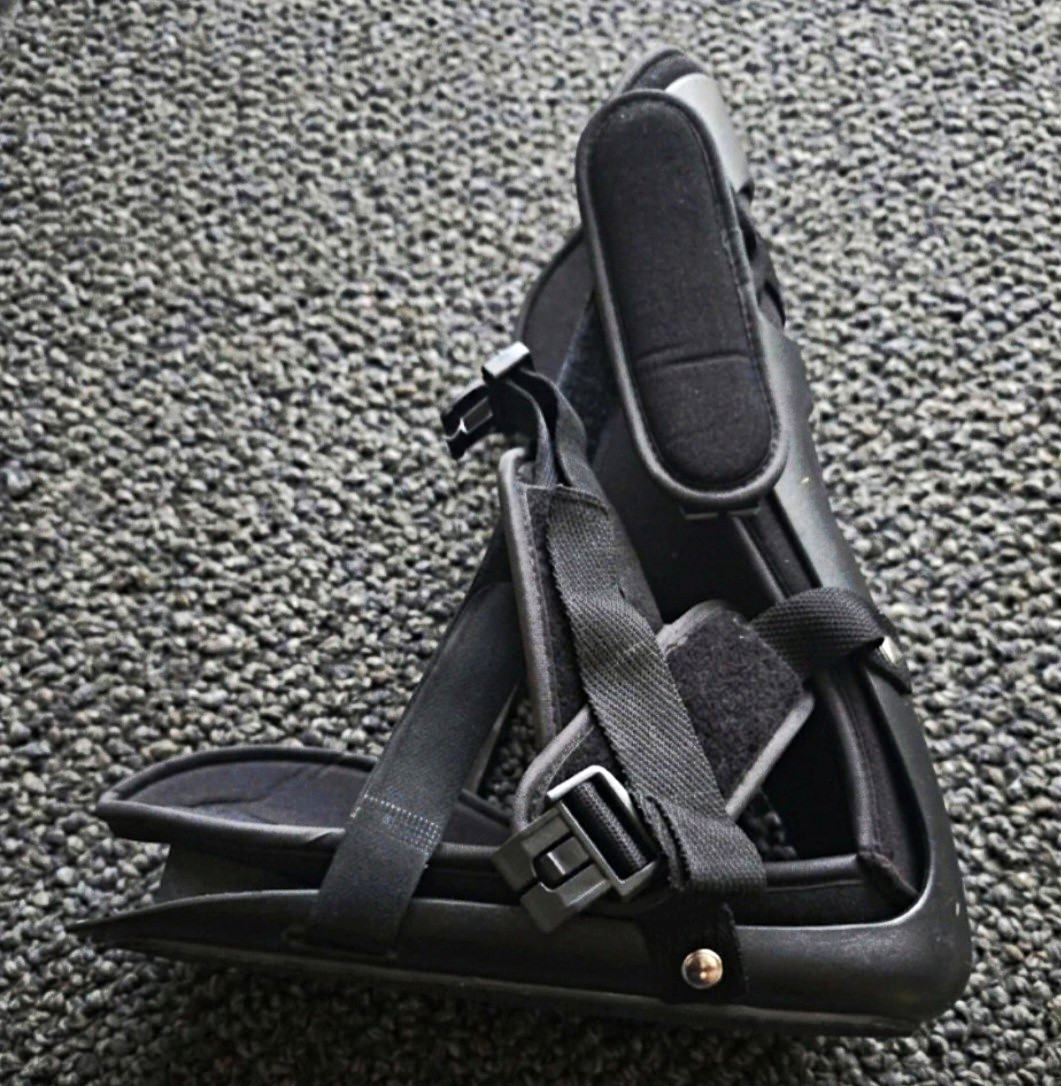 Black Adjustable Orthopedic Walking Boot For Plantar Fasciitis