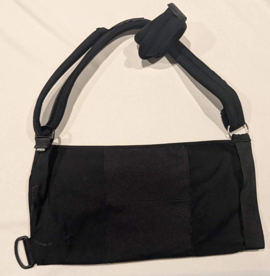 Breg Deluxe Shoulder Immobilizer Sling Universal Adjustable Arm Sling