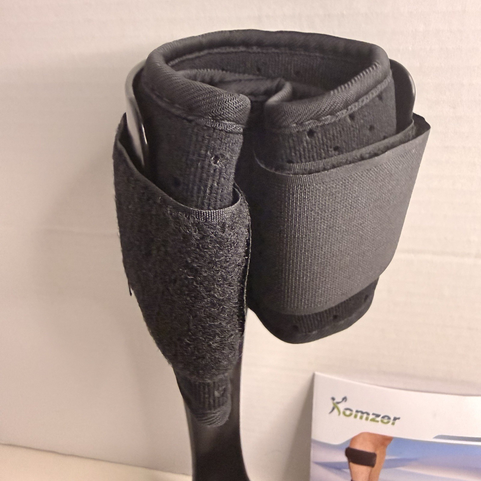 Komzer AFO Drop Foot Brace Right Foot Medium Orthosis Ankle Support New