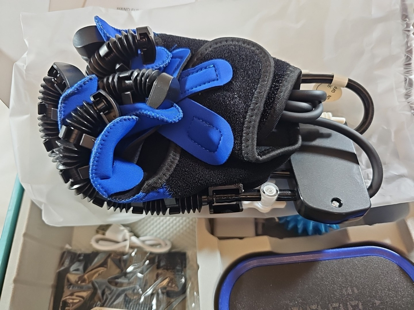 Hand Function Rehabilitation Robot Gloves for Finger Hemiplegia Recovery Trainer